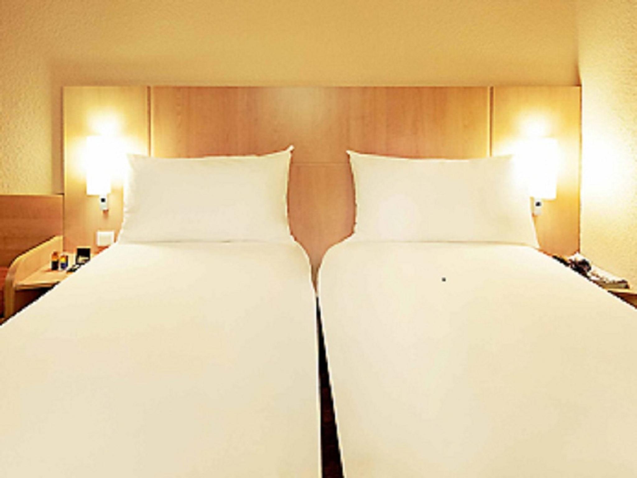 Hotel Kimaya Slipi Jakarta By Harris מראה חיצוני תמונה