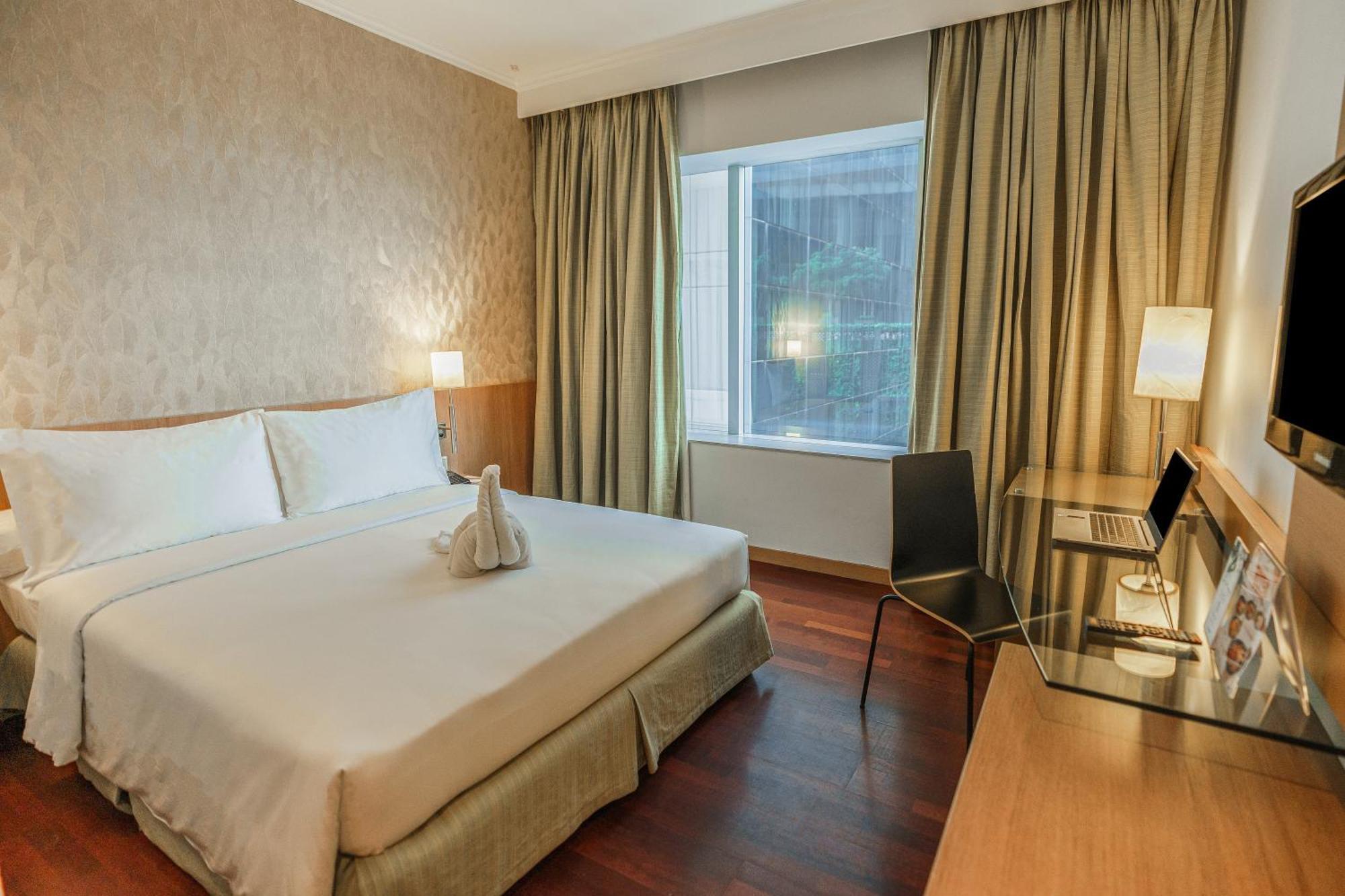 Hotel Kimaya Slipi Jakarta By Harris מראה חיצוני תמונה