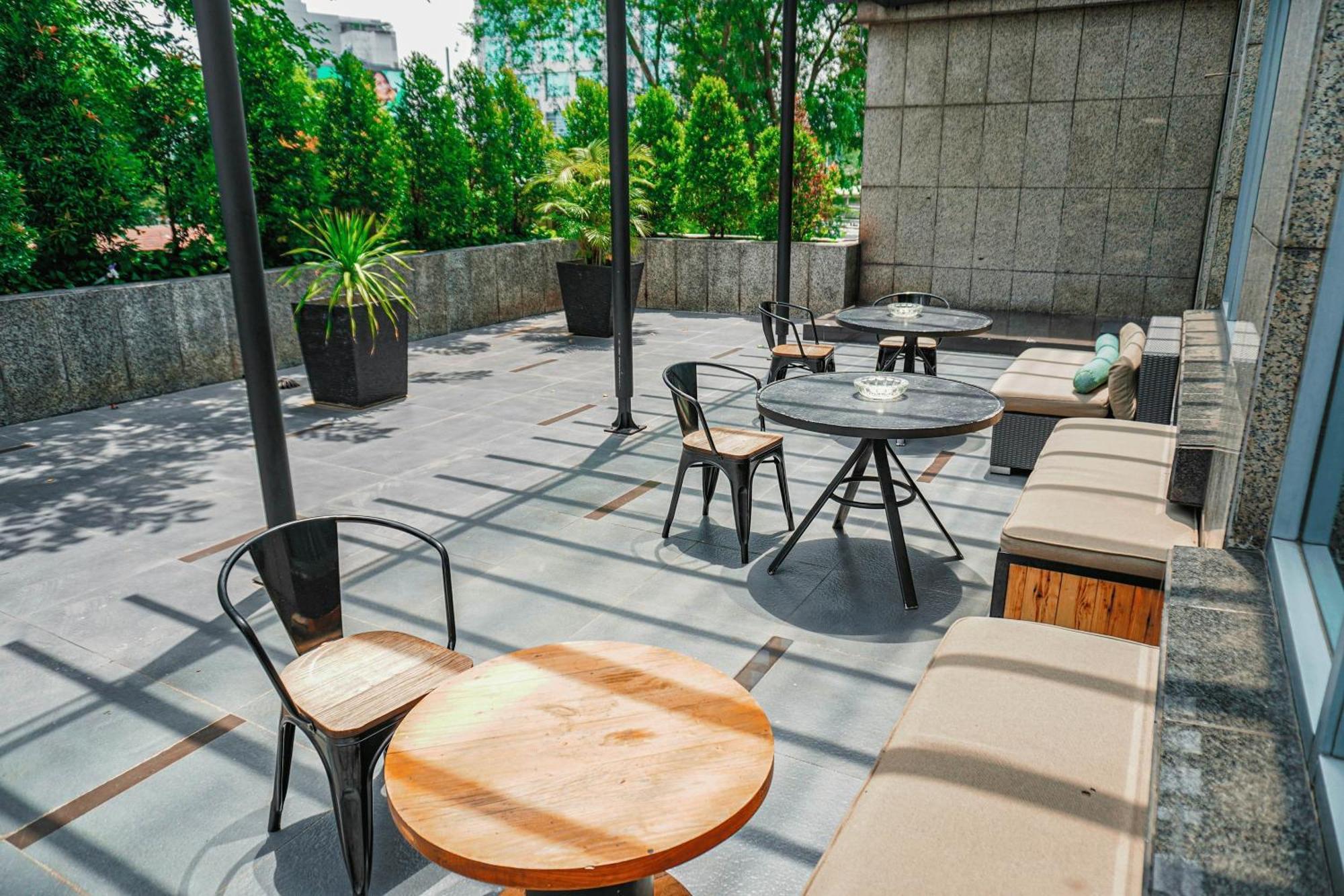 Hotel Kimaya Slipi Jakarta By Harris מראה חיצוני תמונה