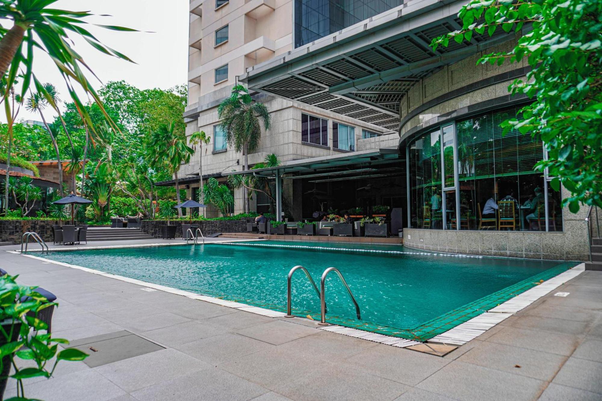 Hotel Kimaya Slipi Jakarta By Harris מראה חיצוני תמונה