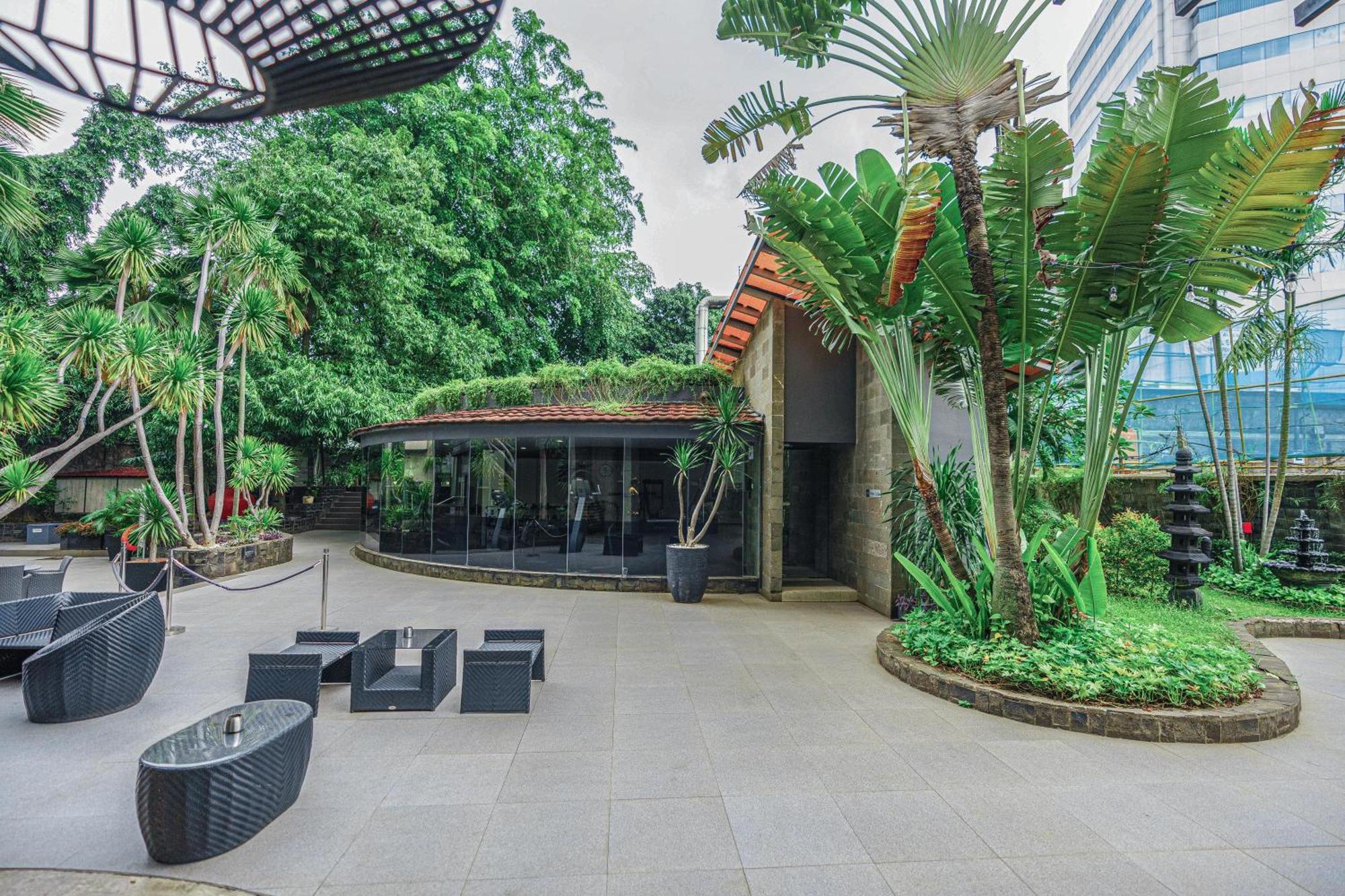 Hotel Kimaya Slipi Jakarta By Harris מראה חיצוני תמונה
