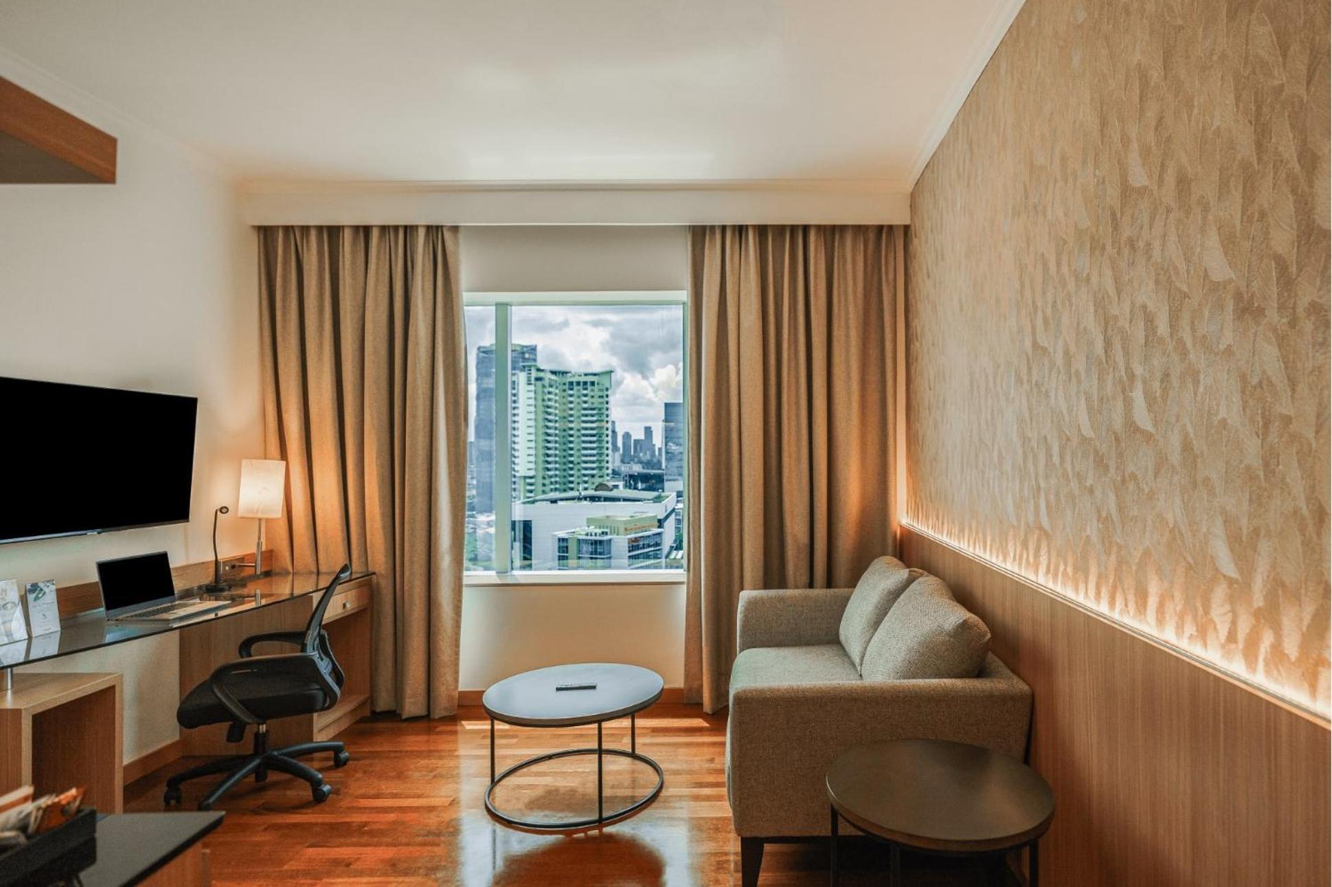 Hotel Kimaya Slipi Jakarta By Harris מראה חיצוני תמונה