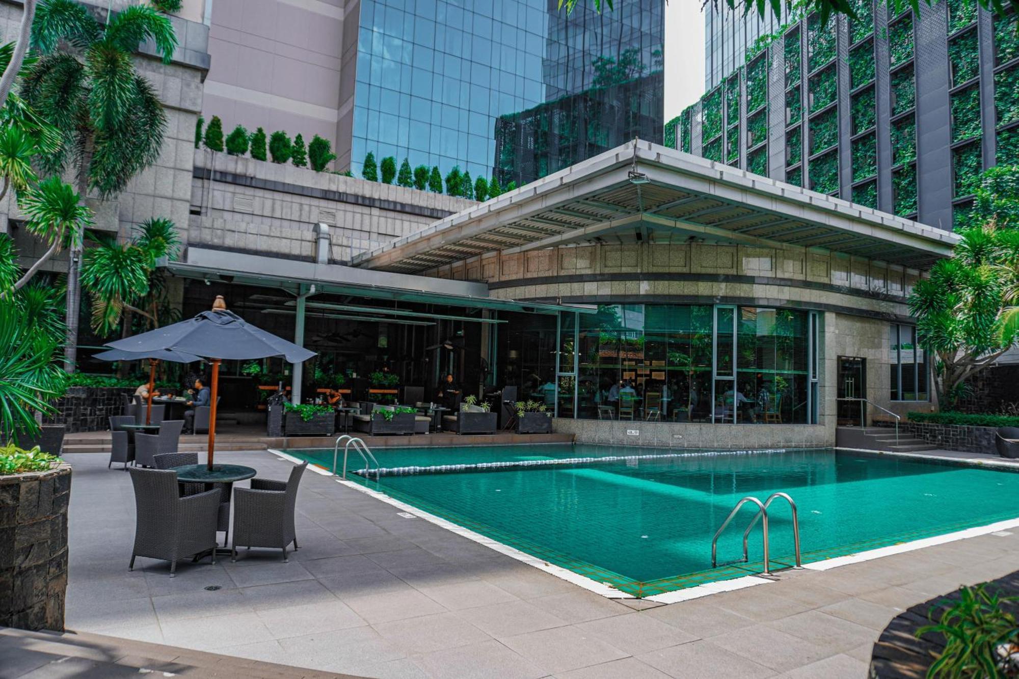 Hotel Kimaya Slipi Jakarta By Harris מראה חיצוני תמונה